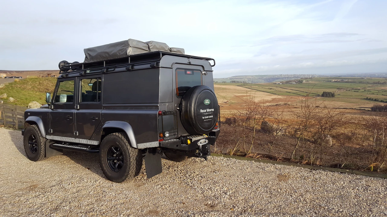 2009 Land Rover Defender 110 - Image 2 of 14