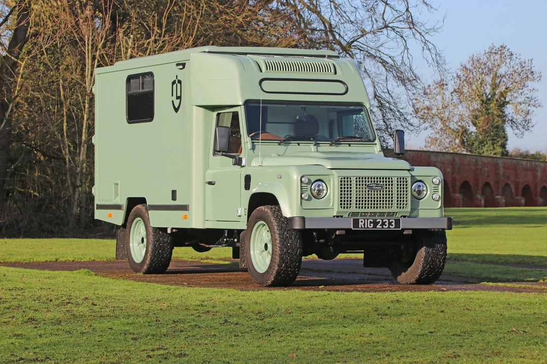 2009 Land Rover Defender 130 - Image 3 of 22