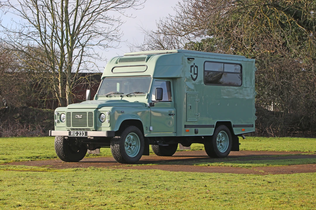 2009 Land Rover Defender 130 - Image 9 of 22
