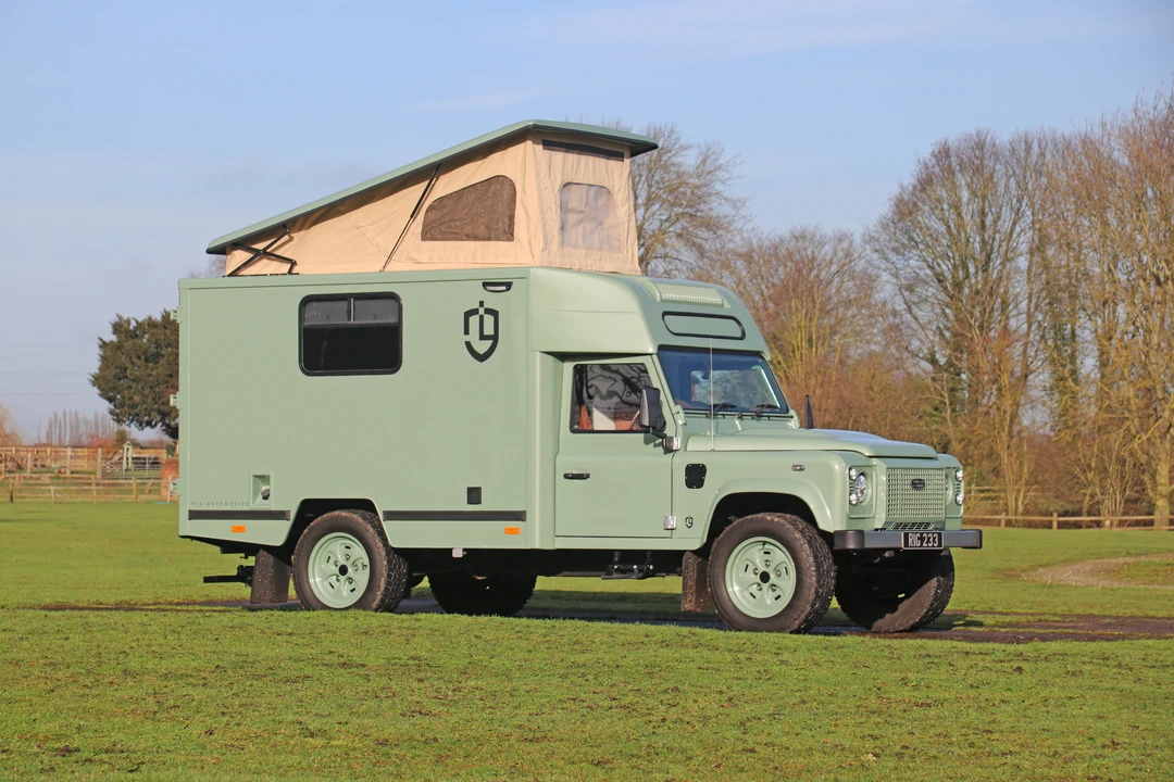 2009 Land Rover Defender 130 - Image 13 of 22