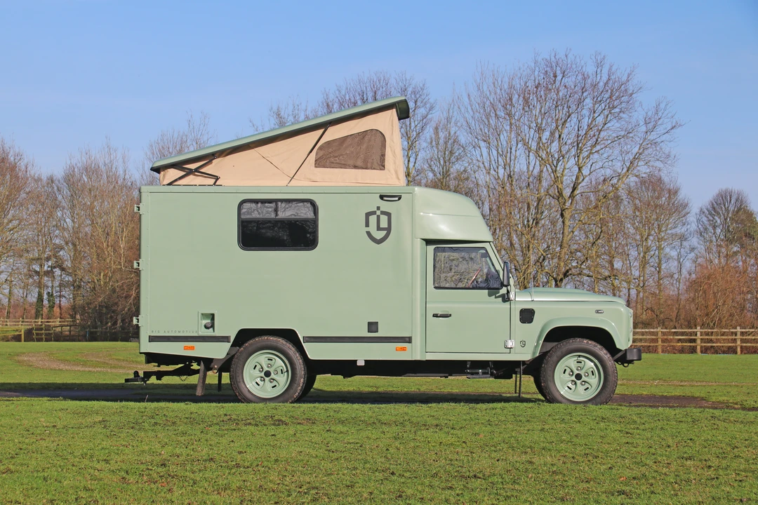 2009 Land Rover Defender 130 - Image 14 of 22