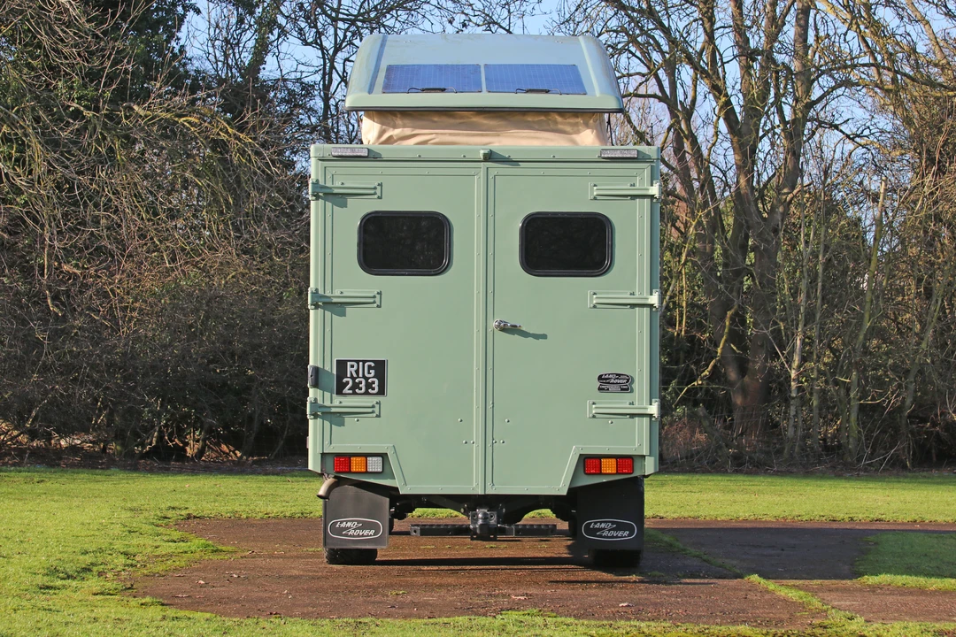 2009 Land Rover Defender 130 - Image 6 of 22