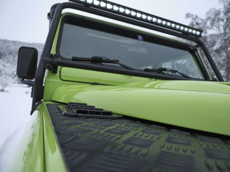 2009 Land Rover Defender 130 - Image 29 of 31