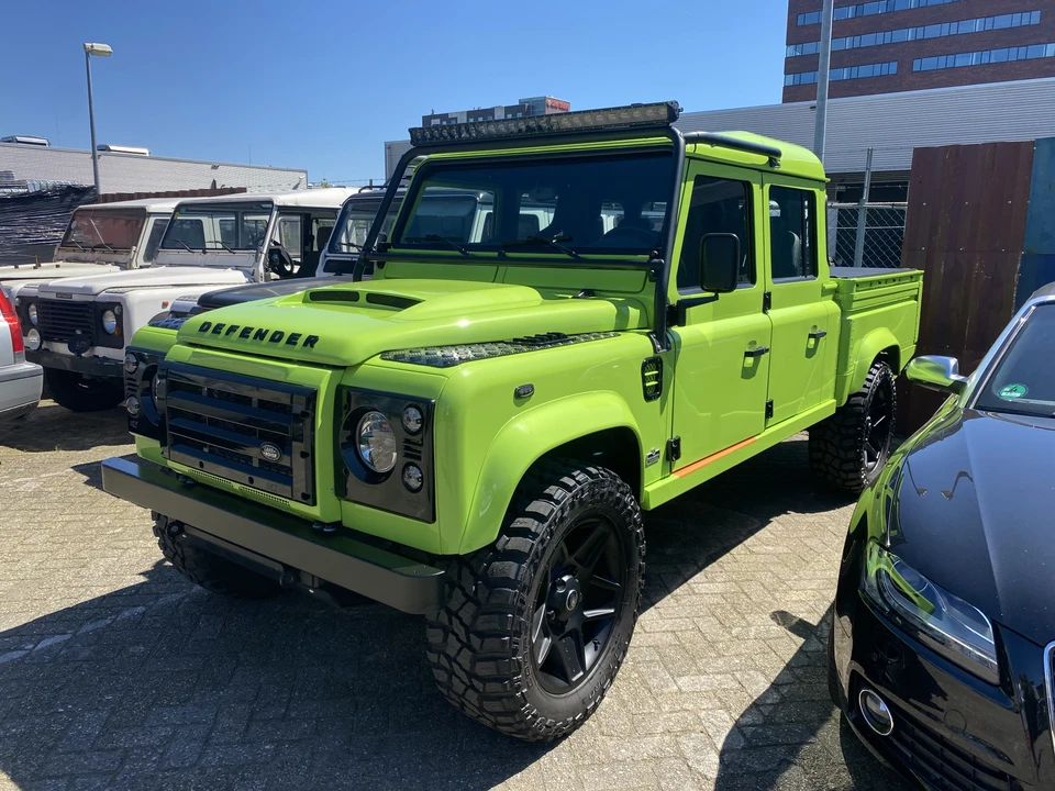 2009 Land Rover Defender 130 - Image 23 of 31