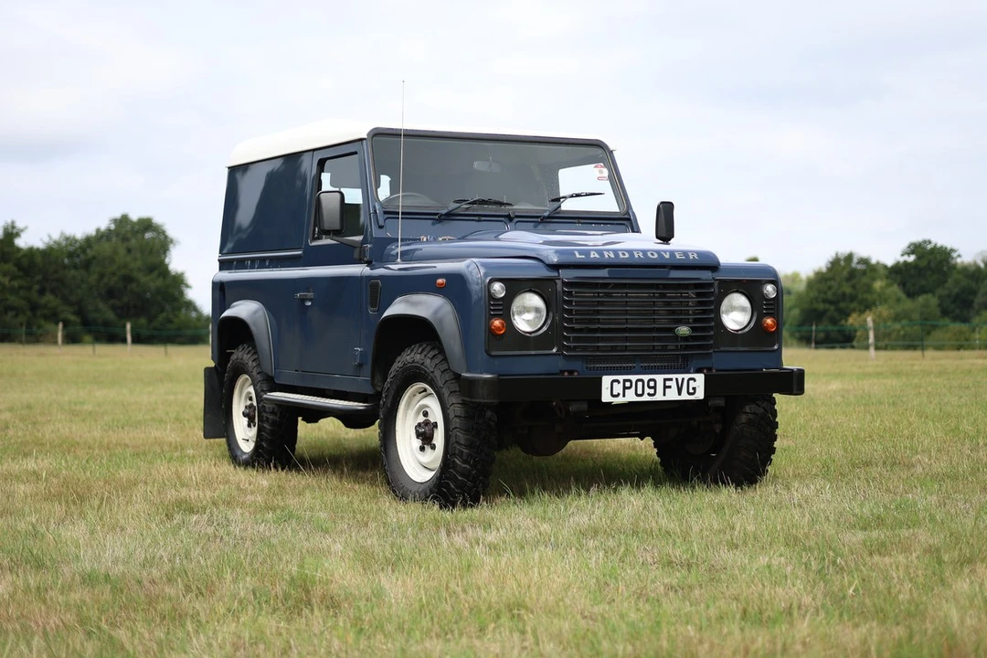 2009 Land Rover Defender 90 - Image 2 of 30