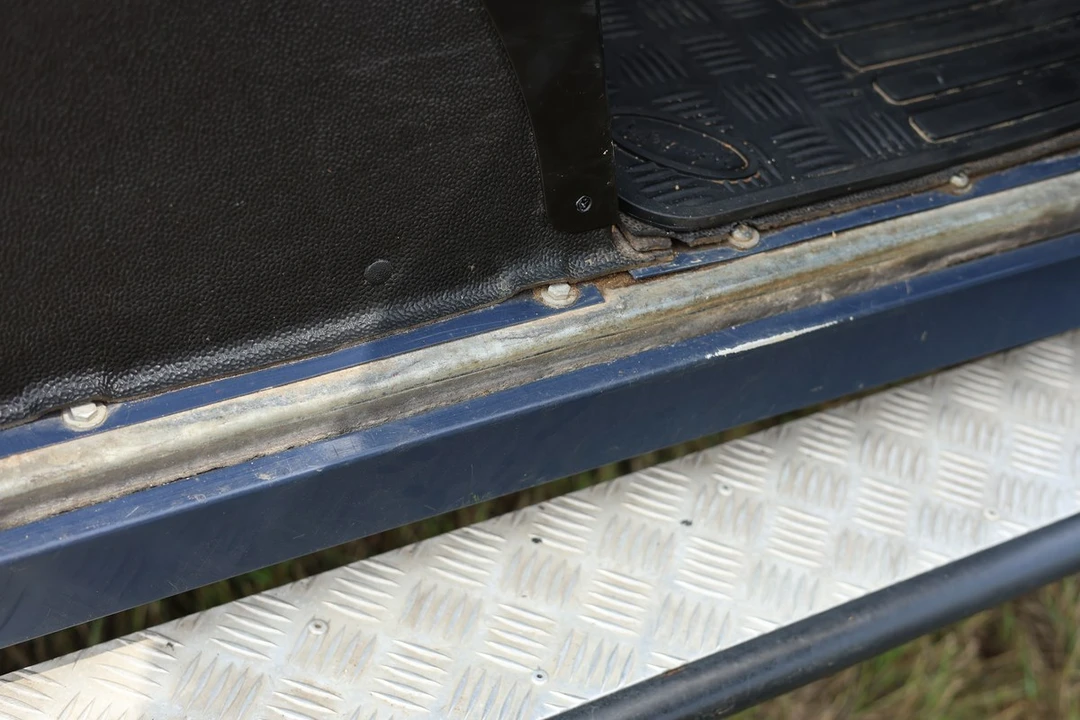 2009 Land Rover Defender 90 - Image 26 of 30
