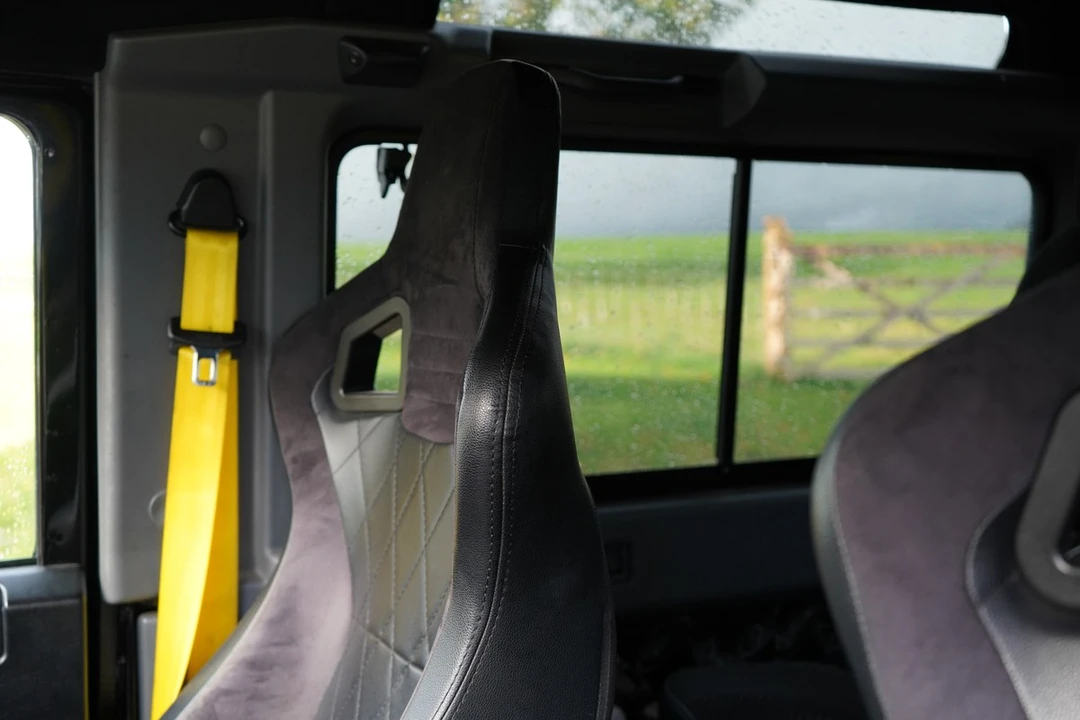 2009 Land Rover Defender 90 - Image 4 of 30