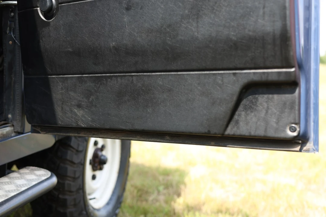 2009 Land Rover Defender 90 - Image 21 of 30