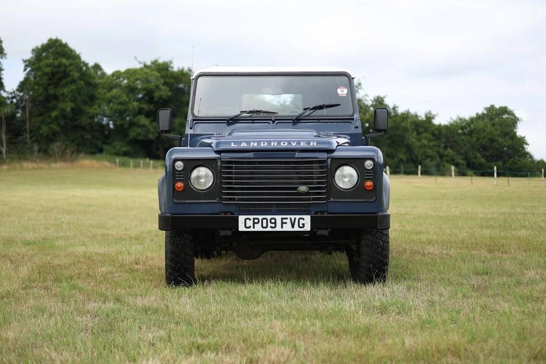 2009 Land Rover Defender 90 - Image 4 of 30