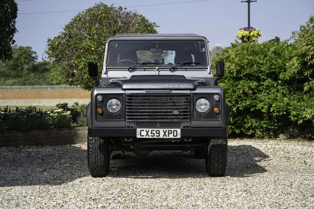 2009 Land Rover Defender 90 - Image 2 of 31