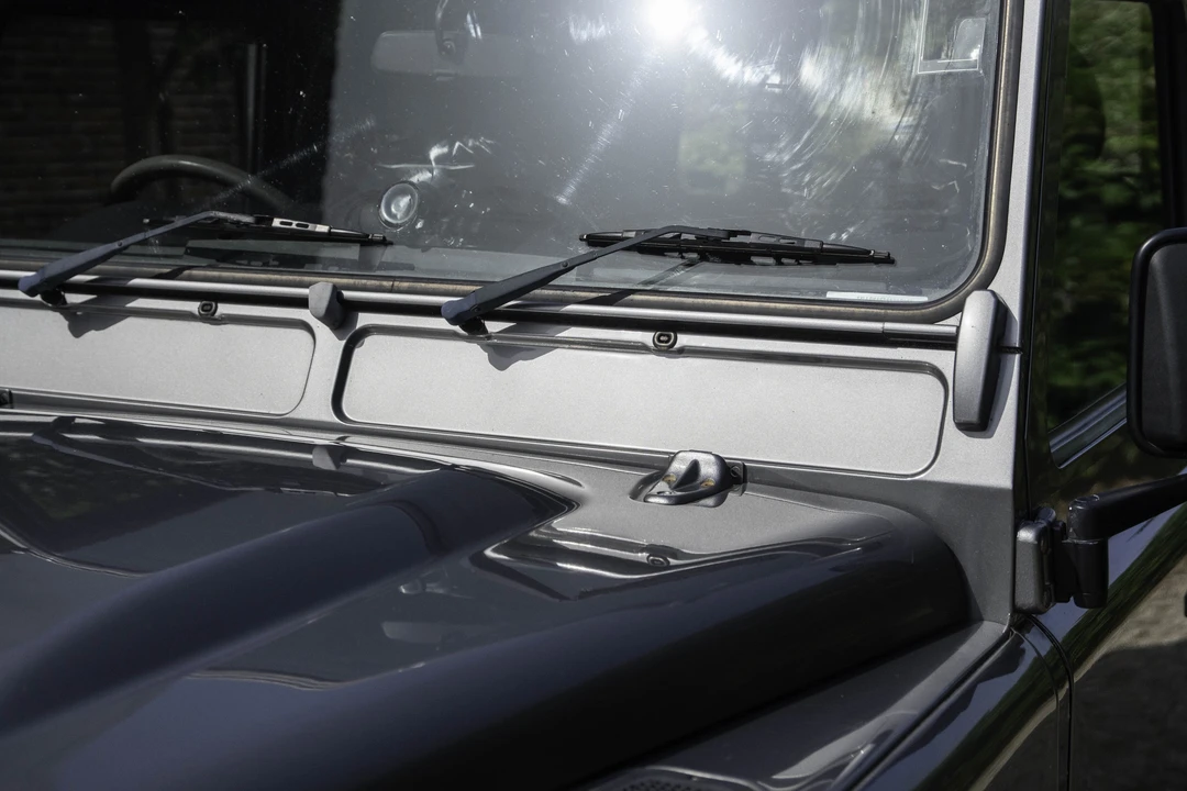 2009 Land Rover Defender 90 - Image 24 of 31