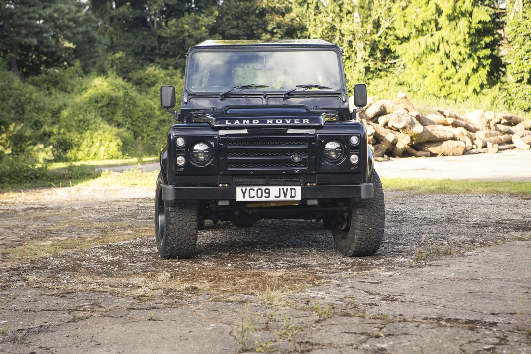 2009 Land Rover Defender 90 - Image 2 of 31