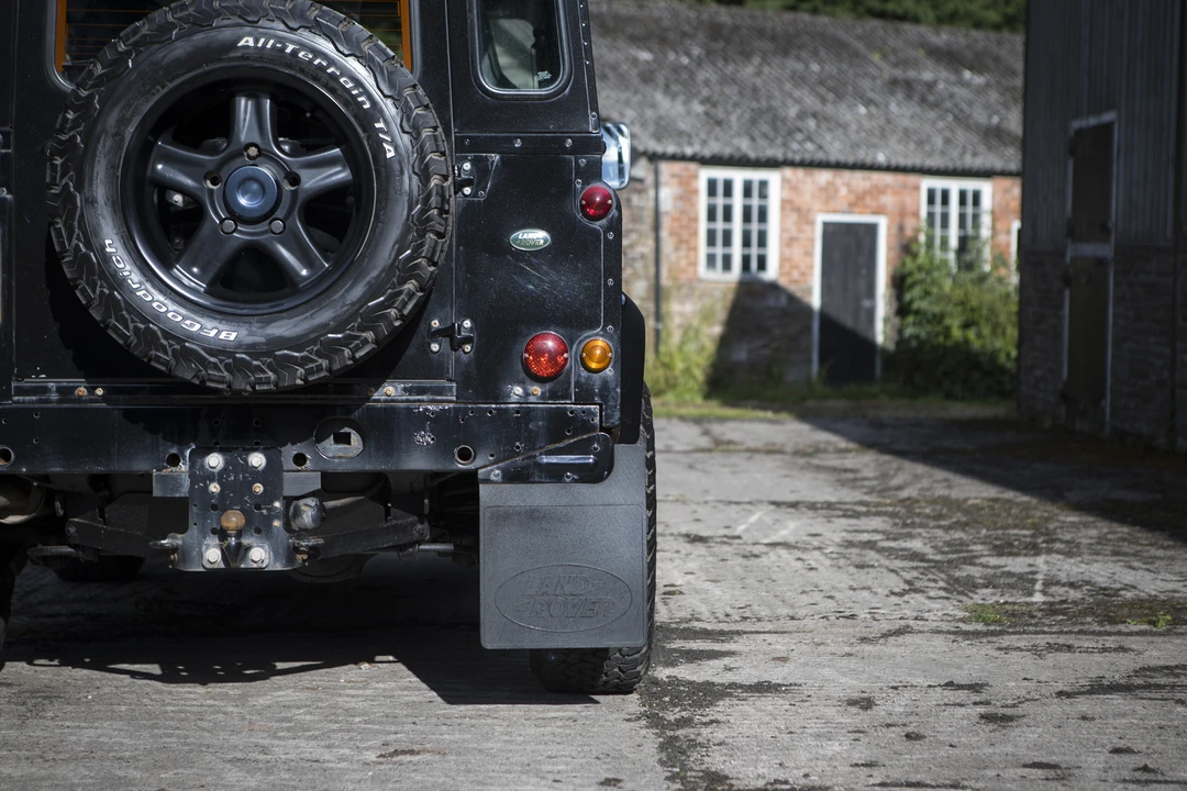 2009 Land Rover Defender 90 - Image 24 of 31