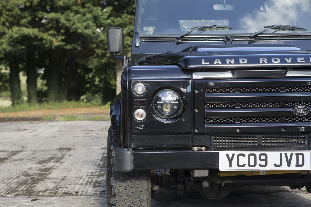 2009 Land Rover Defender 90 - Image 13 of 31