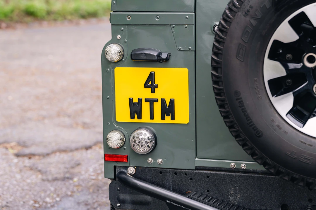 2009 Land Rover Defender 90 - Image 18 of 31