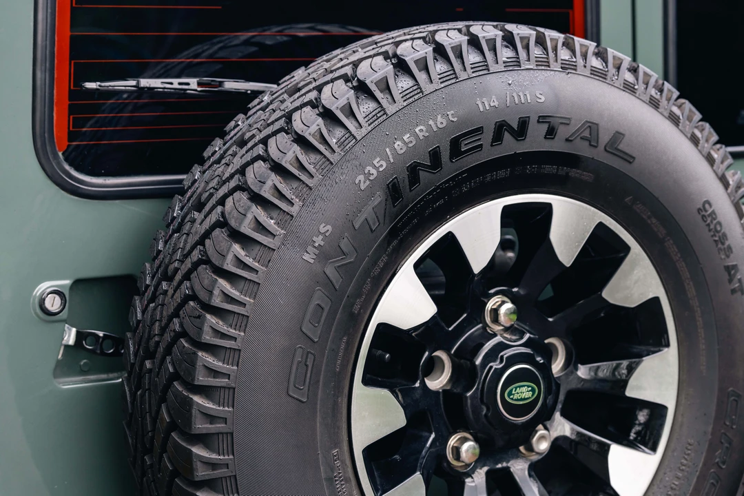 2009 Land Rover Defender 90 - Image 23 of 31