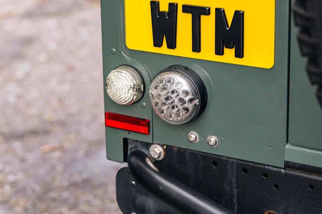 2009 Land Rover Defender 90 - Image 25 of 31