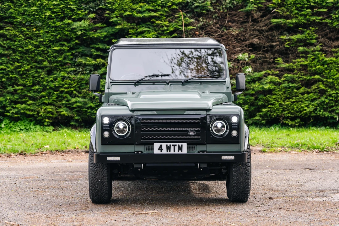 2009 Land Rover Defender 90 - Image 2 of 31