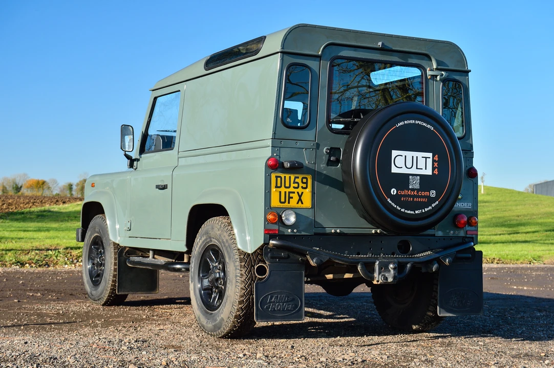 2009 Land Rover Defender 90 - Image 12 of 31