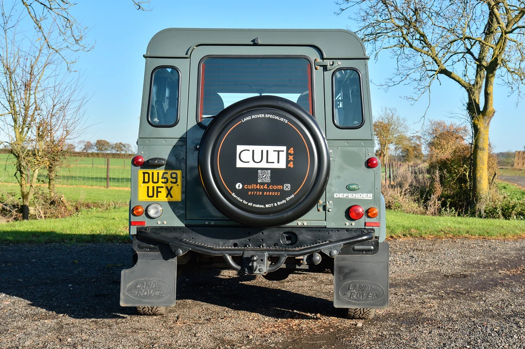 2009 Land Rover Defender 90 - Image 13 of 31
