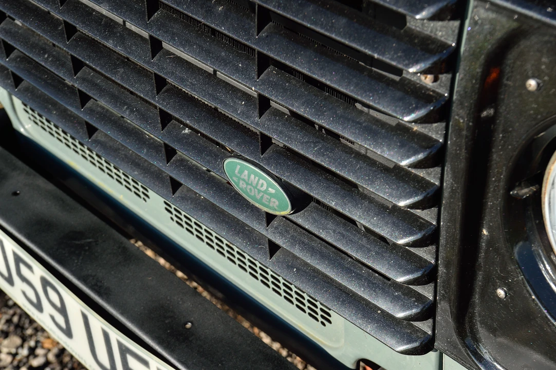 2009 Land Rover Defender 90 - Image 20 of 31