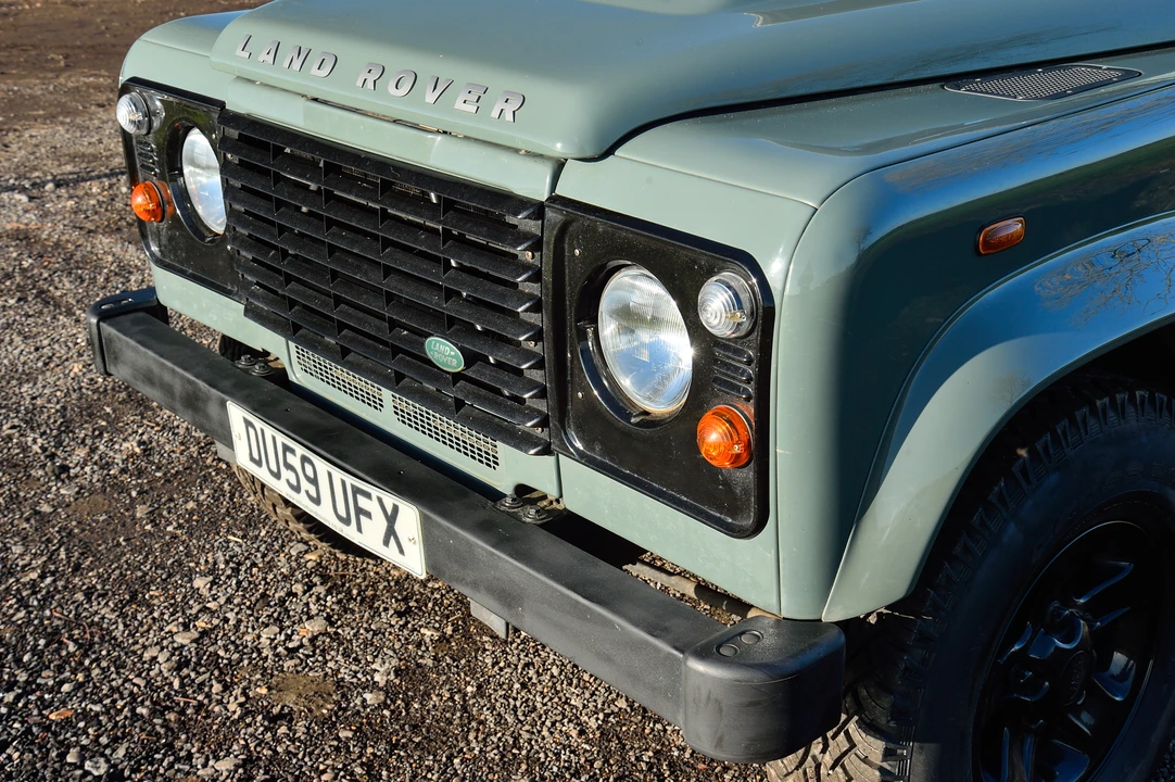 2009 Land Rover Defender 90 - Image 21 of 31