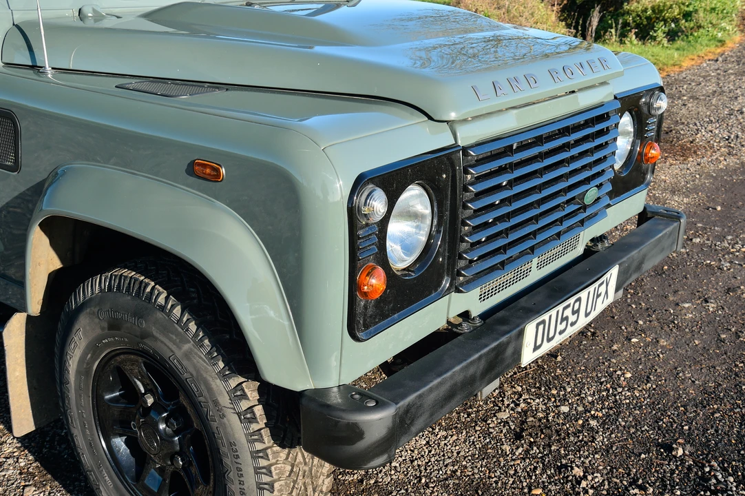 2009 Land Rover Defender 90 - Image 22 of 31