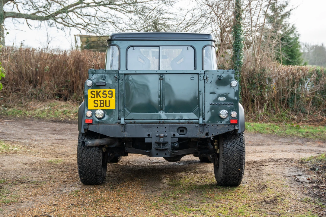 2009 Land Rover Defender 90 - Image 7 of 31