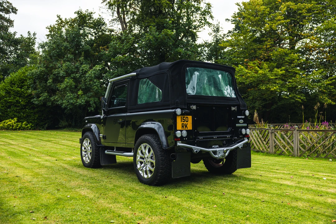 2009 Land Rover Defender 90 - Image 5 of 31