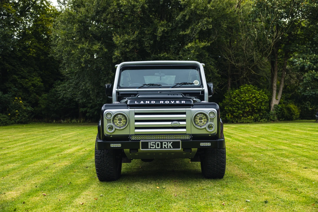 2009 Land Rover Defender 90 - Image 2 of 31