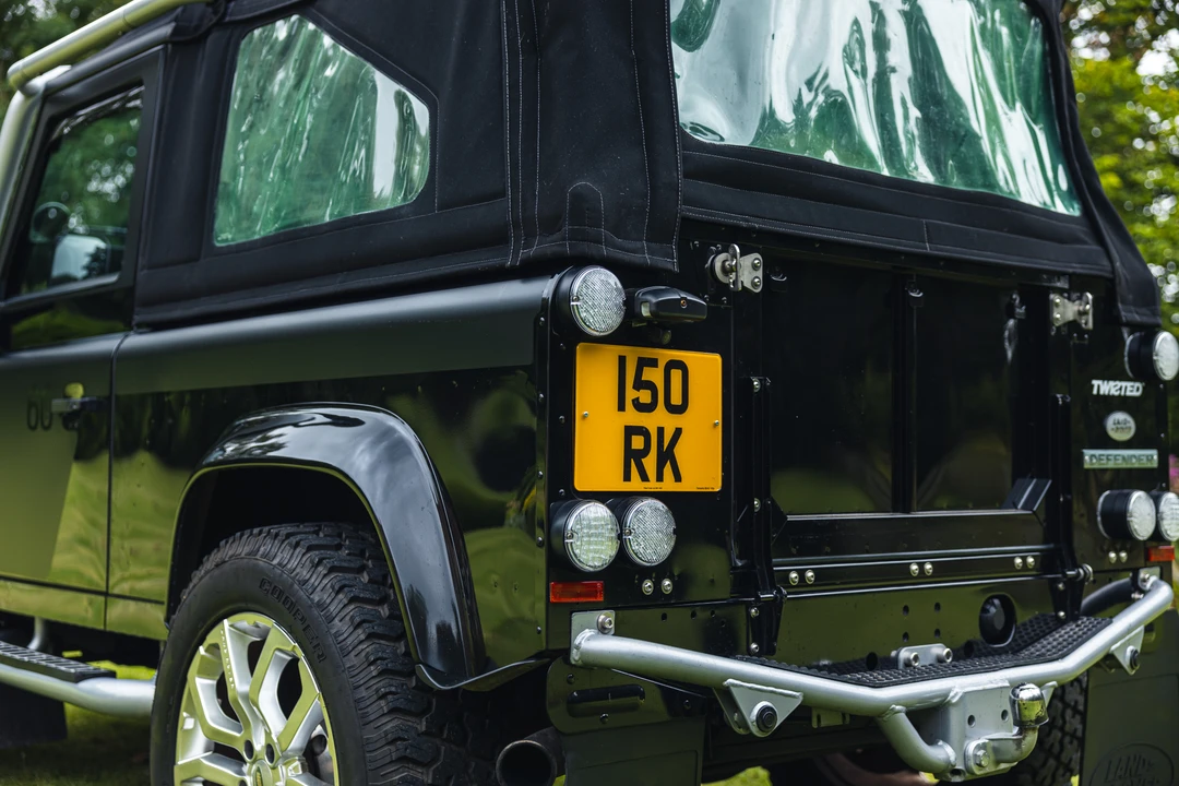 2009 Land Rover Defender 90 - Image 28 of 31