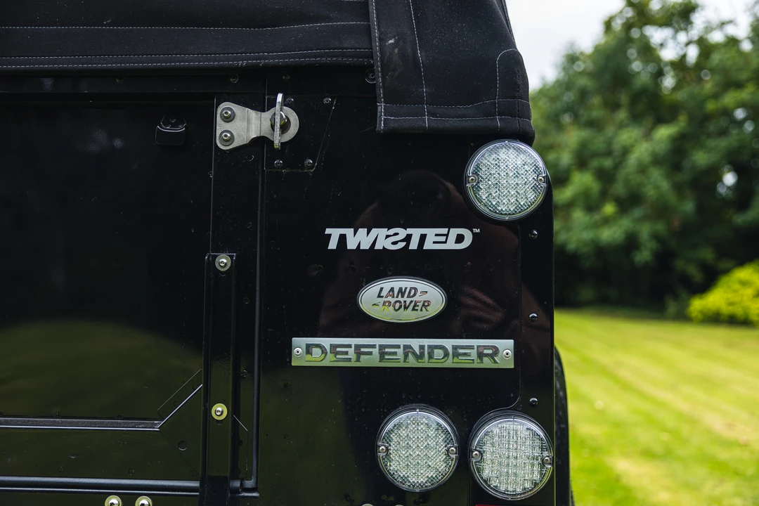 2009 Land Rover Defender 90 - Image 29 of 31