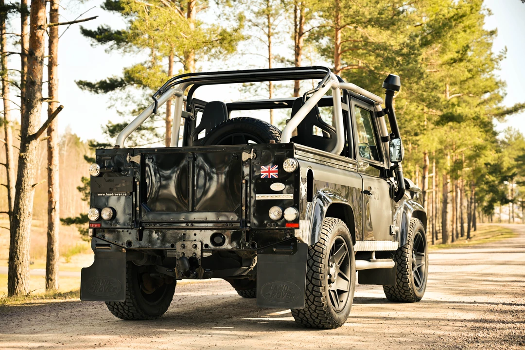 2009 Land Rover Defender 90 - Image 4 of 31