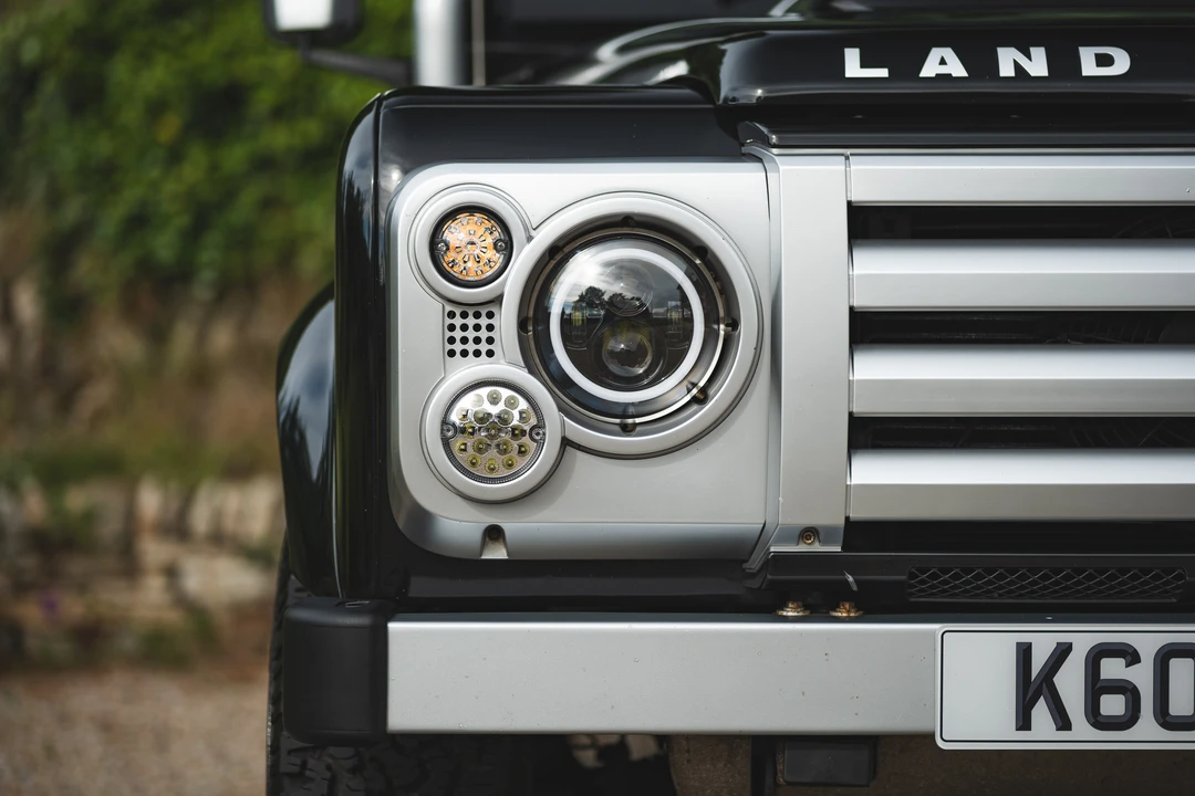 2009 Land Rover Defender 90 - Image 12 of 31