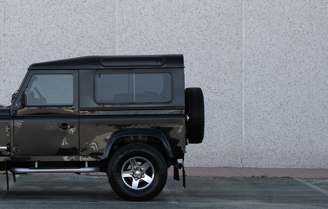 2009 Land Rover Defender 90 - Image 20 of 31