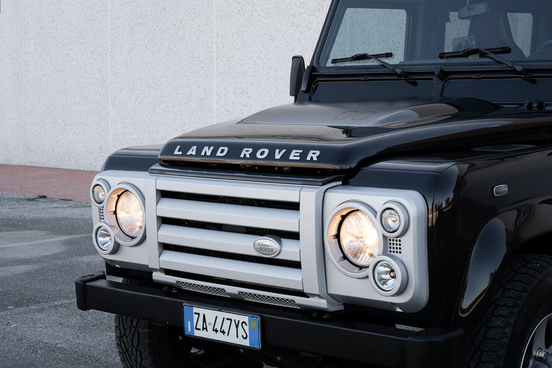 2009 Land Rover Defender 90 - Image 29 of 31