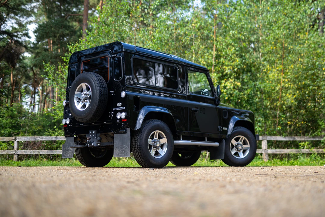 2009 Land Rover Defender 90 - Image 4 of 31