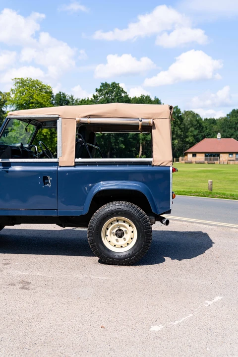 2009 Land Rover Defender 90 - Image 29 of 31