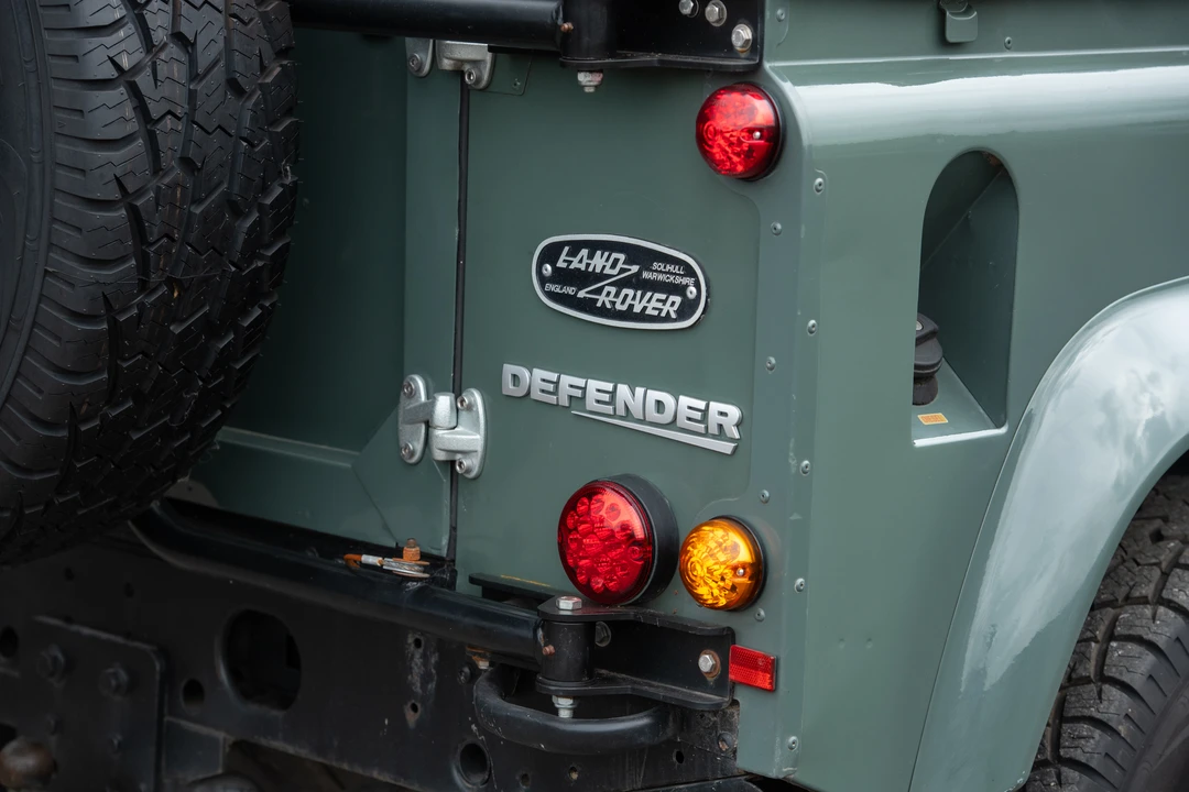 2009 Land Rover Defender 90 - Image 22 of 31