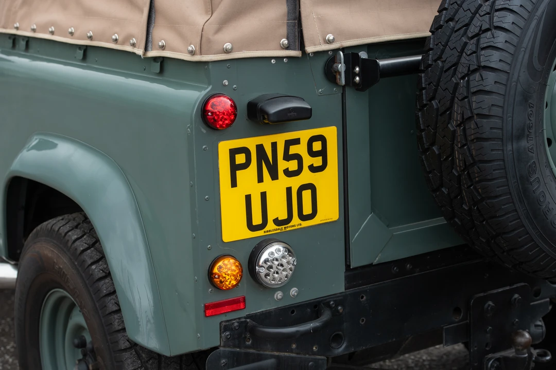 2009 Land Rover Defender 90 - Image 24 of 31