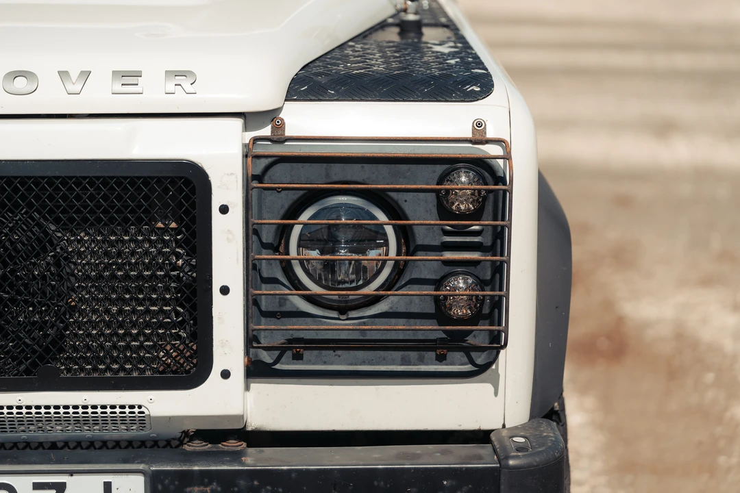 2009 Land Rover Defender 90 - Image 20 of 31