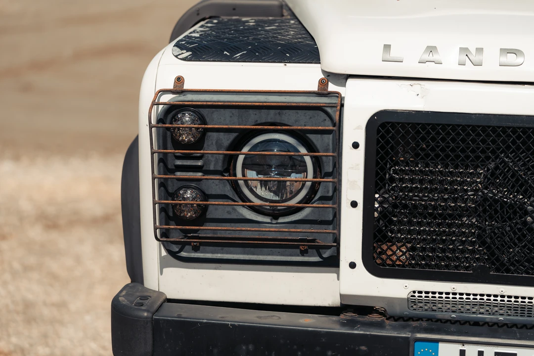 2009 Land Rover Defender 90 - Image 21 of 31