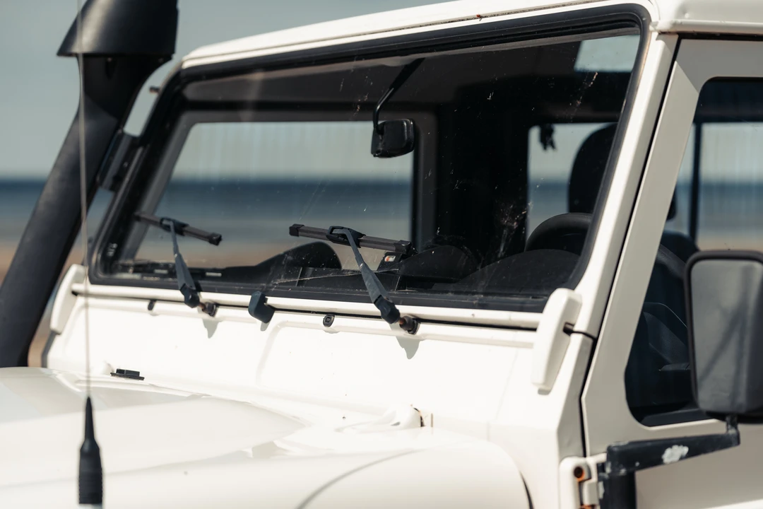 2009 Land Rover Defender 90 - Image 24 of 31