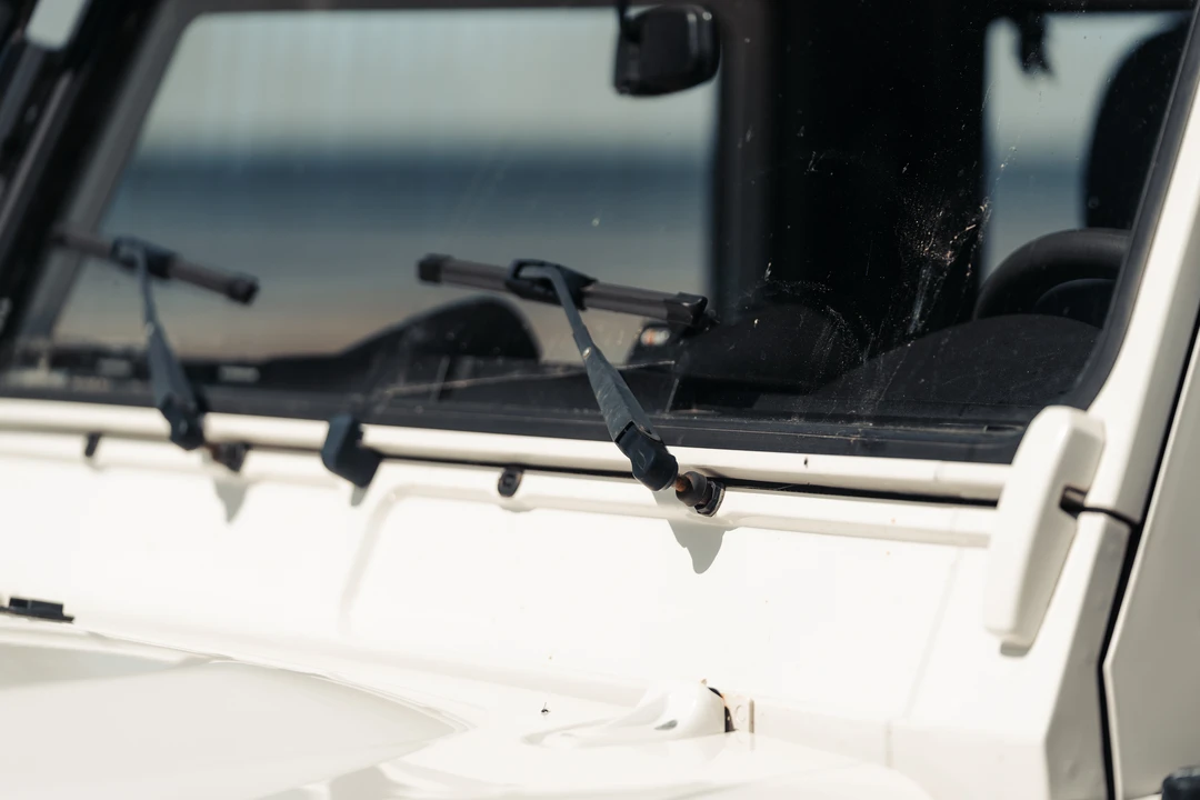 2009 Land Rover Defender 90 - Image 25 of 31