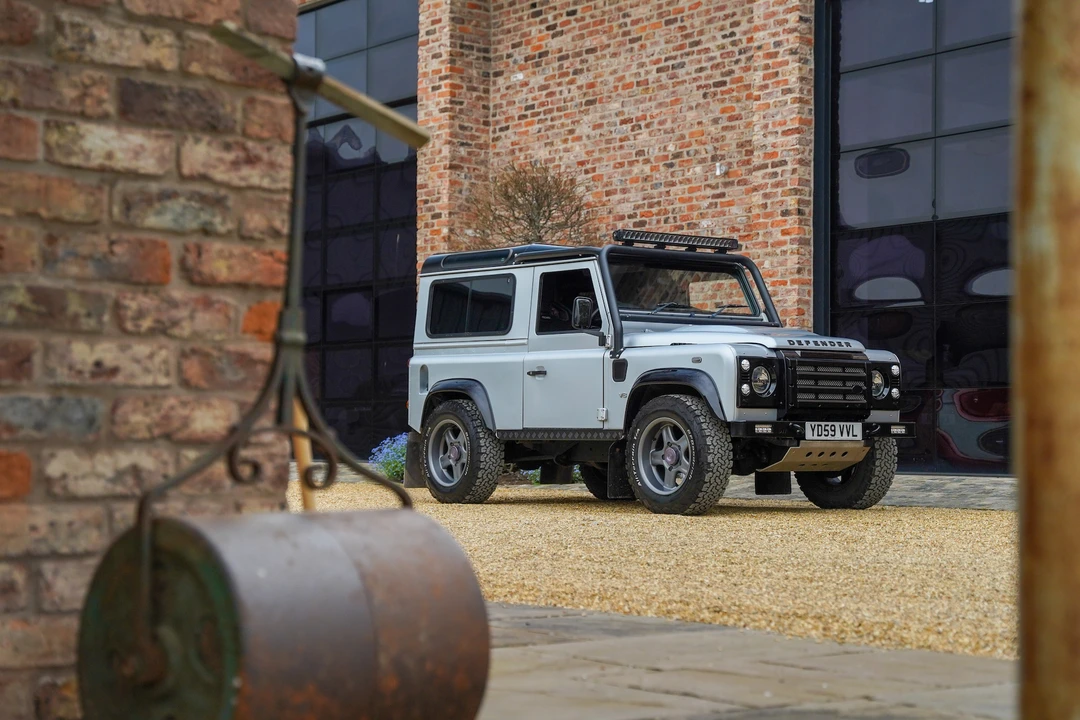 2009 Land Rover Defender 90 - Image 21 of 31