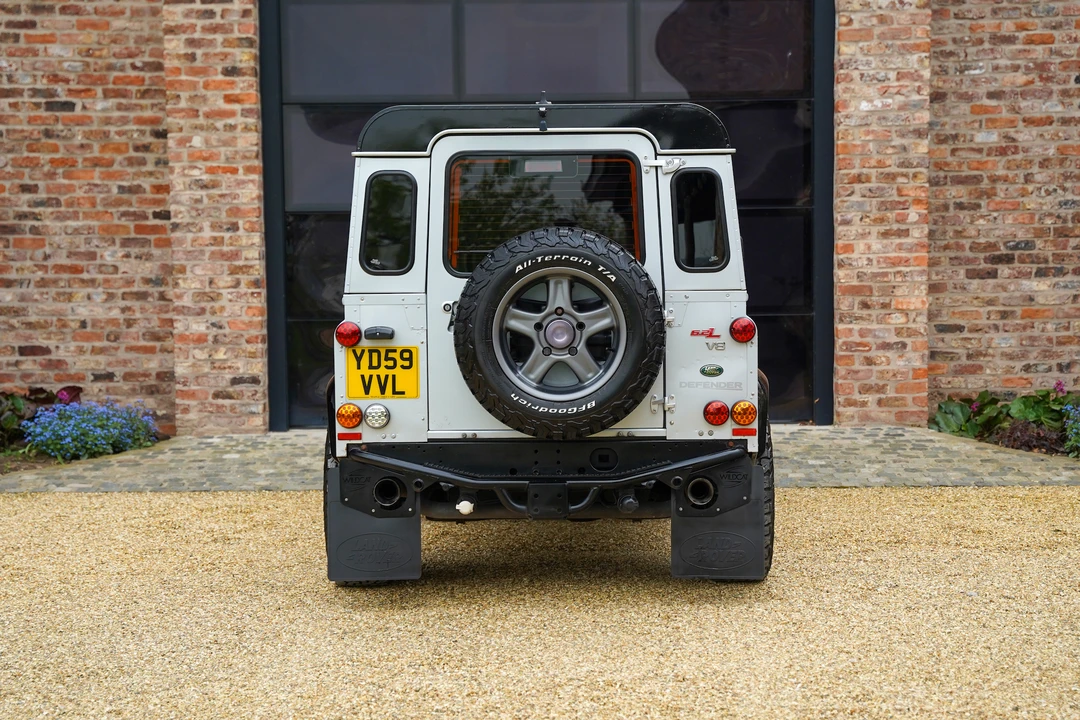 2009 Land Rover Defender 90 - Image 7 of 31