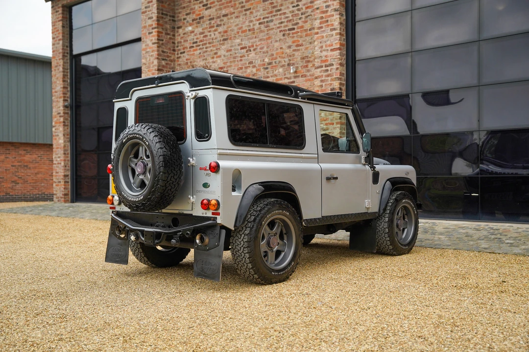 2009 Land Rover Defender 90 - Image 24 of 31