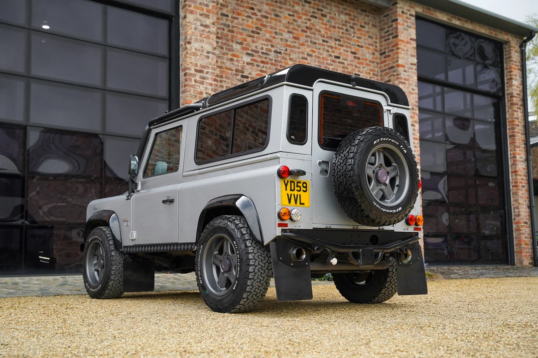 2009 Land Rover Defender 90 - Image 26 of 31