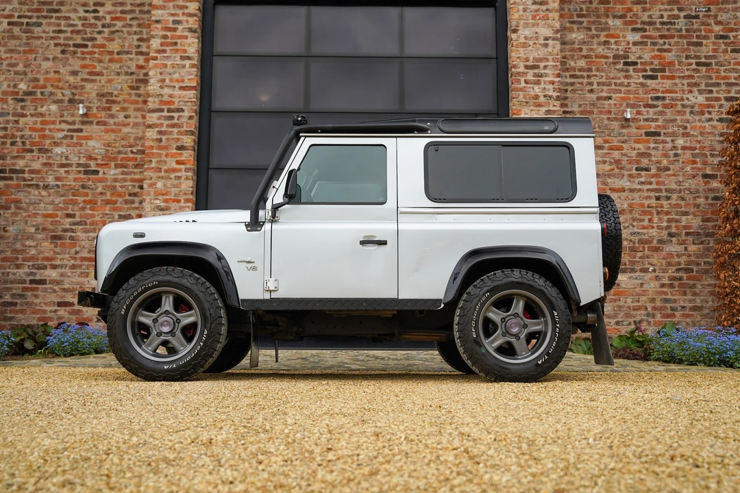 2009 Land Rover Defender 90 - Image 28 of 31