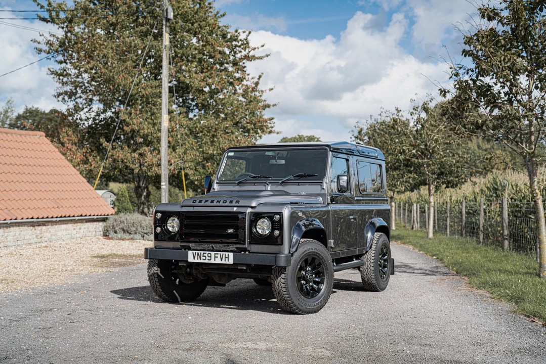 2009 Land Rover Defender 90 - Image 19 of 31